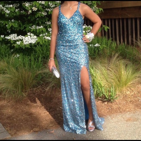 PROM DRESS - Picture 5 of 6